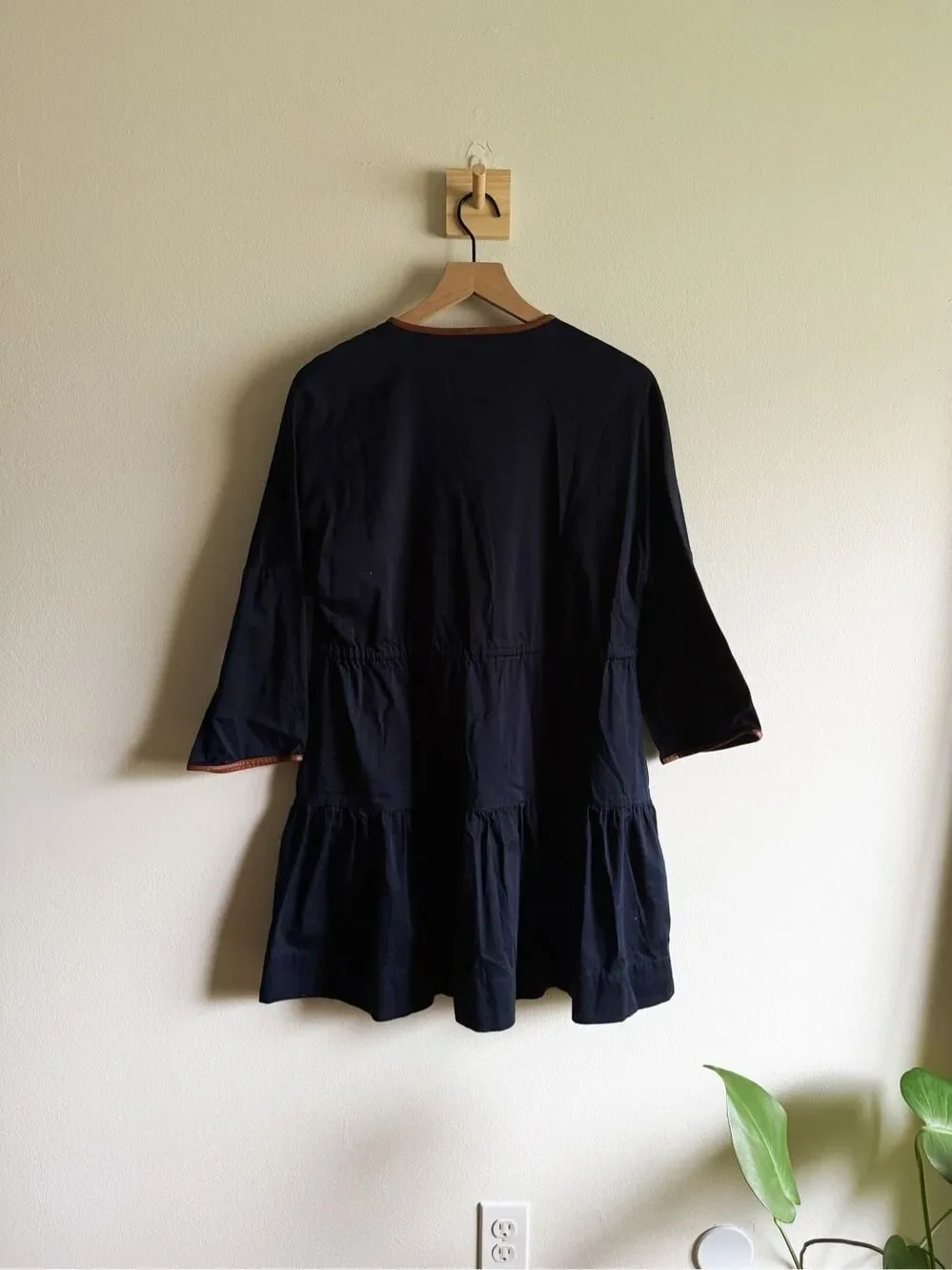 Tuckernuck Lucy Navy Leather Tiered Long Sleeve Mini Dress Size S